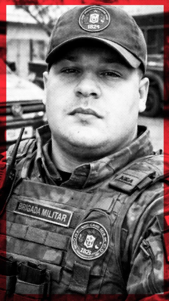 Guilherme com a foto feita por IA vestindo farda do 6º Batalhão de Choque