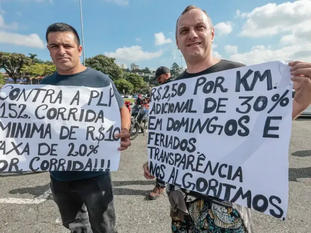 São Paulo (SP), 14/04/2026 - Motoristas de aplicativos e motoboys de delivery fazem manifestação contra o PL 152.