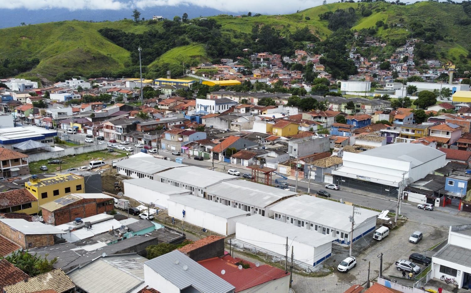 Governo avança na construção de mais de 700 moradias após tragédia em São Sebastião