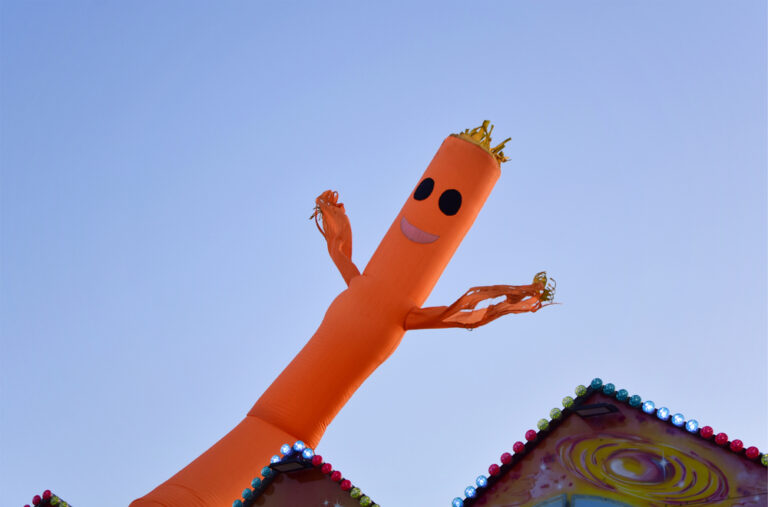 boneco de posto personalizado