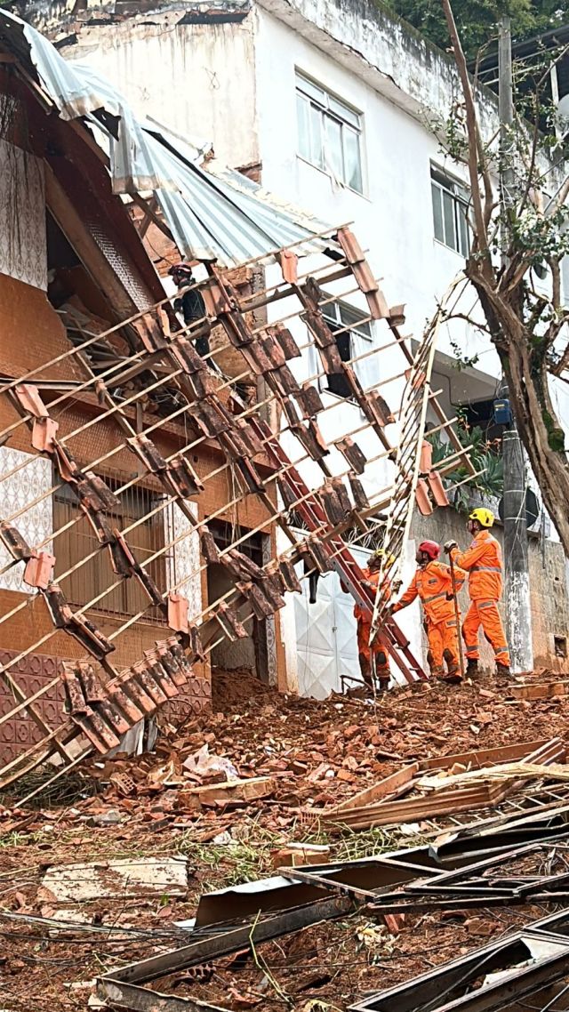 Moradores relatam caos apos chuvas Moradores relatam caos após chuvas