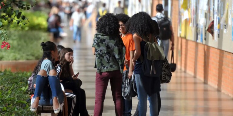 unb cotas 2 Número de alunos de ensino superior aumenta em 2023 e 2024