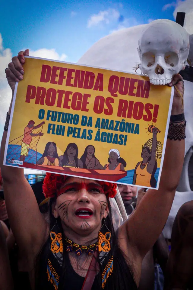 Indigenas cobram protecao e bancada do cocar maior Indígenas cobram proteção e “bancada do cocar” maior